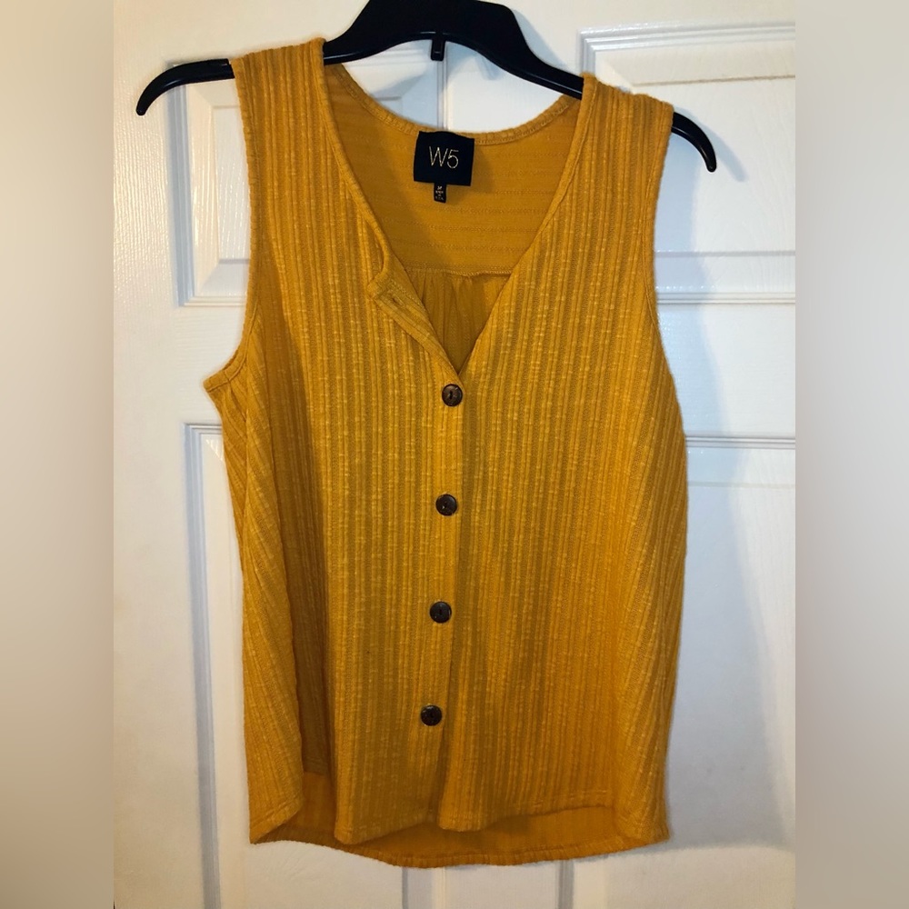 Mustard yellow top size medium